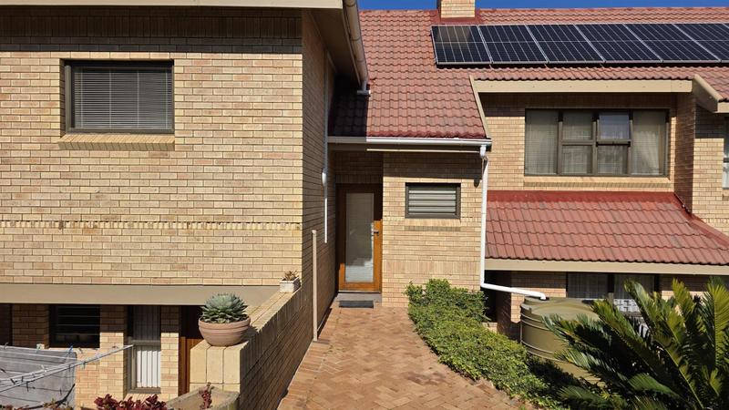 3 Bedroom Property for Sale in Glentana Western Cape